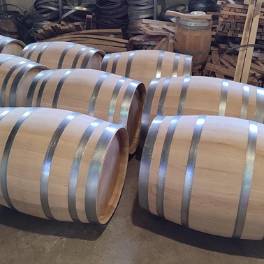 100 _lt_wine_barrel